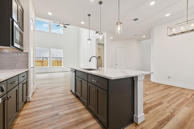 18032 Brennie Bird Lane, Conroe, TX 77302