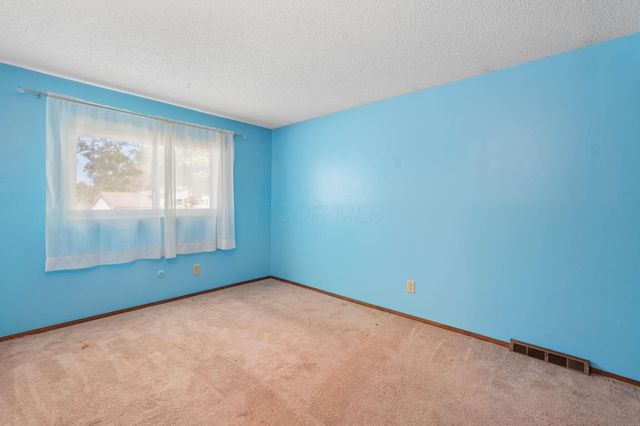 1740 Ringfield Drive, Galloway, OH 43119