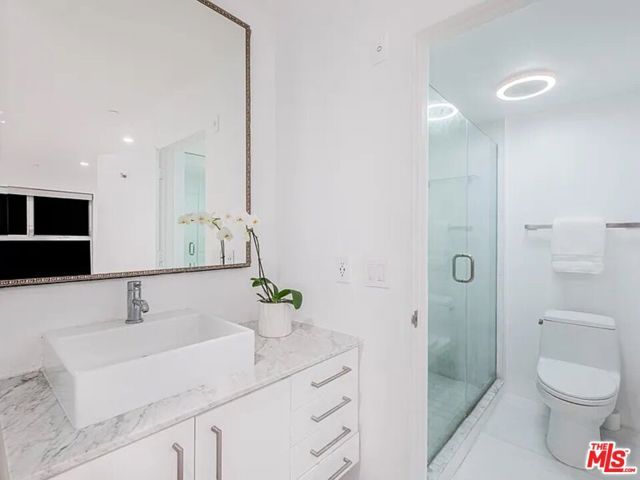 7062 Hawthorn Avenue A2, Los Angeles, CA 90028