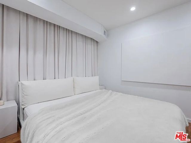 7062 Hawthorn Avenue A2, Los Angeles, CA 90028