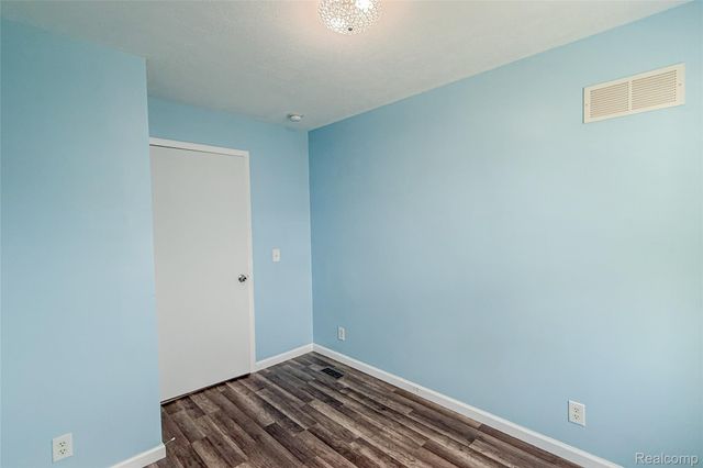 41021 Old Michigan Ave 39 A, Canton Charter Township, MI 48188