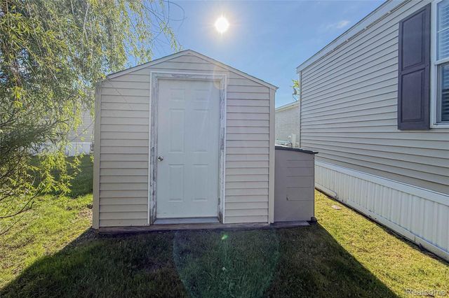41021 Old Michigan Ave 39 A, Canton Charter Township, MI 48188