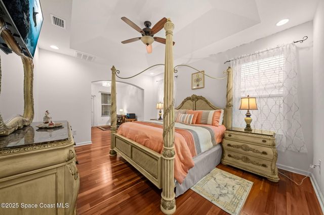 467 Easton Forest Circle SE, Palm Bay, FL 32909