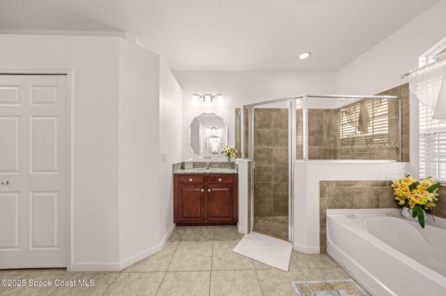 467 Easton Forest Circle SE, Palm Bay, FL 32909