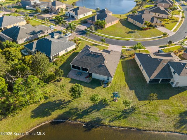 467 Easton Forest Circle SE, Palm Bay, FL 32909