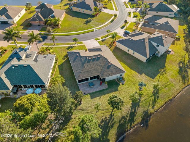 467 Easton Forest Circle SE, Palm Bay, FL 32909