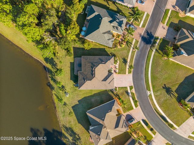 467 Easton Forest Circle SE, Palm Bay, FL 32909