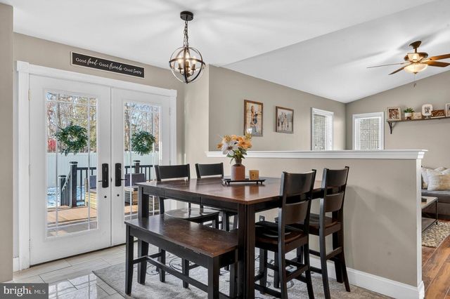 207 WOODBRIDGE LN, Douglassville, PA 19518