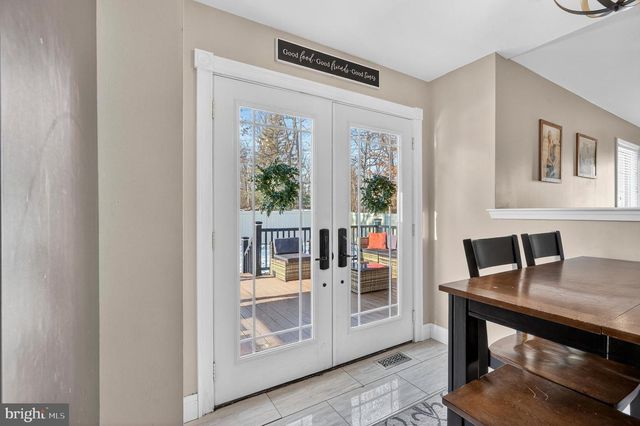 207 WOODBRIDGE LN, Douglassville, PA 19518