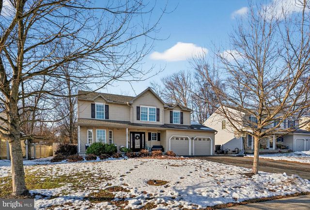 207 WOODBRIDGE LN, Douglassville, PA 19518