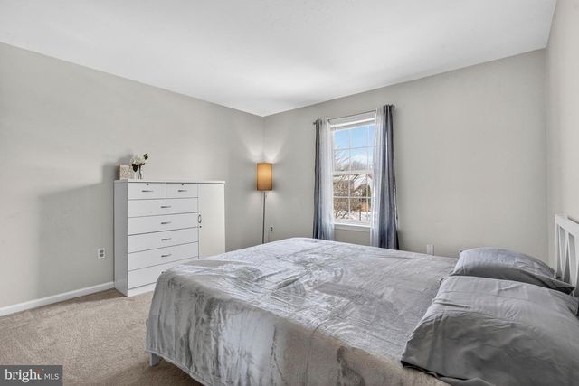 207 WOODBRIDGE LN, Douglassville, PA 19518