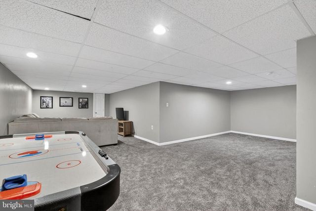 207 WOODBRIDGE LN, Douglassville, PA 19518