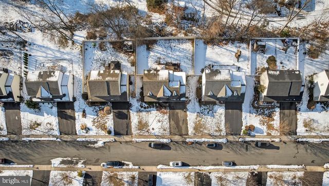 207 WOODBRIDGE LN, Douglassville, PA 19518