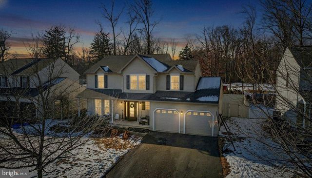 207 WOODBRIDGE LN, Douglassville, PA 19518