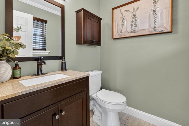 207 WOODBRIDGE LN, Douglassville, PA 19518