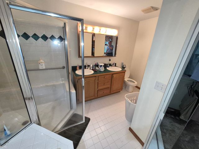 11383 Whispering Pines Trail, Fenton, MI 48430