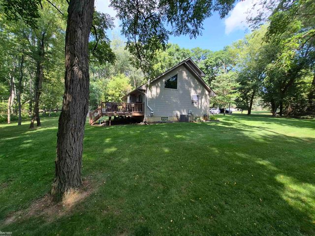 11383 Whispering Pines Trail, Fenton, MI 48430