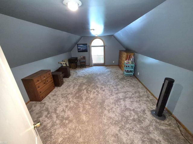 11383 Whispering Pines Trail, Fenton, MI 48430