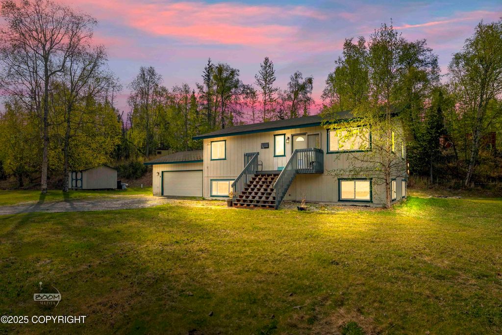 1560 E Pintail Drive, Wasilla, AK 99654