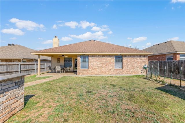 9225 Mairilyn Drive, White Settlement, TX 76108