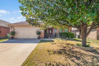 9225 Mairilyn Drive, White Settlement, TX 76108