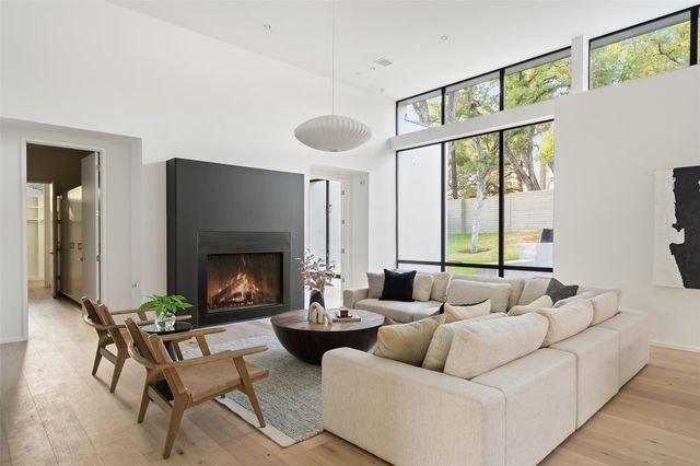 2704 Mountain Laurel DR, Austin, TX 78703