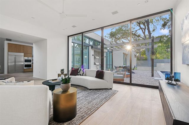 2704 Mountain Laurel DR, Austin, TX 78703