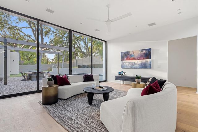 2704 Mountain Laurel DR, Austin, TX 78703