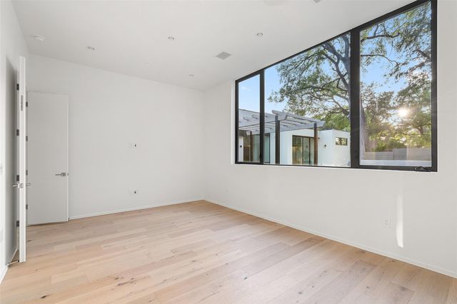 2704 Mountain Laurel DR, Austin, TX 78703