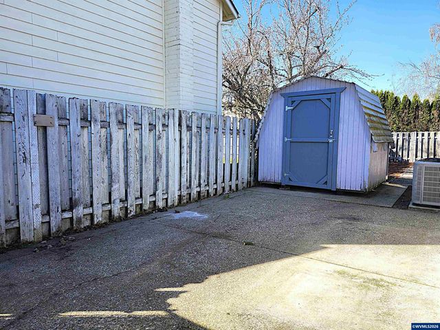 2195 Heather Stone Ct NE, Keizer, OR 97303