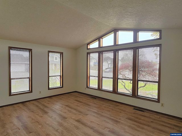 2195 Heather Stone Ct NE, Keizer, OR 97303