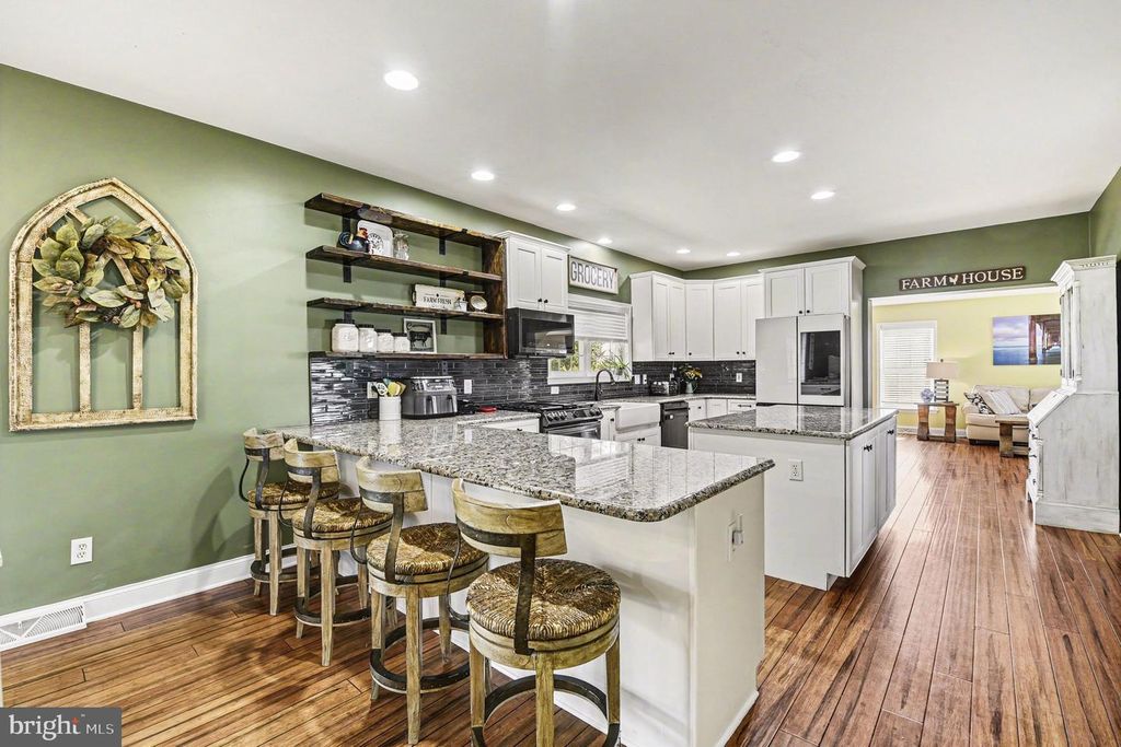 Image 15 of property listing at 4460 SHANGRI LA RD, Stewartstown, PA 17363