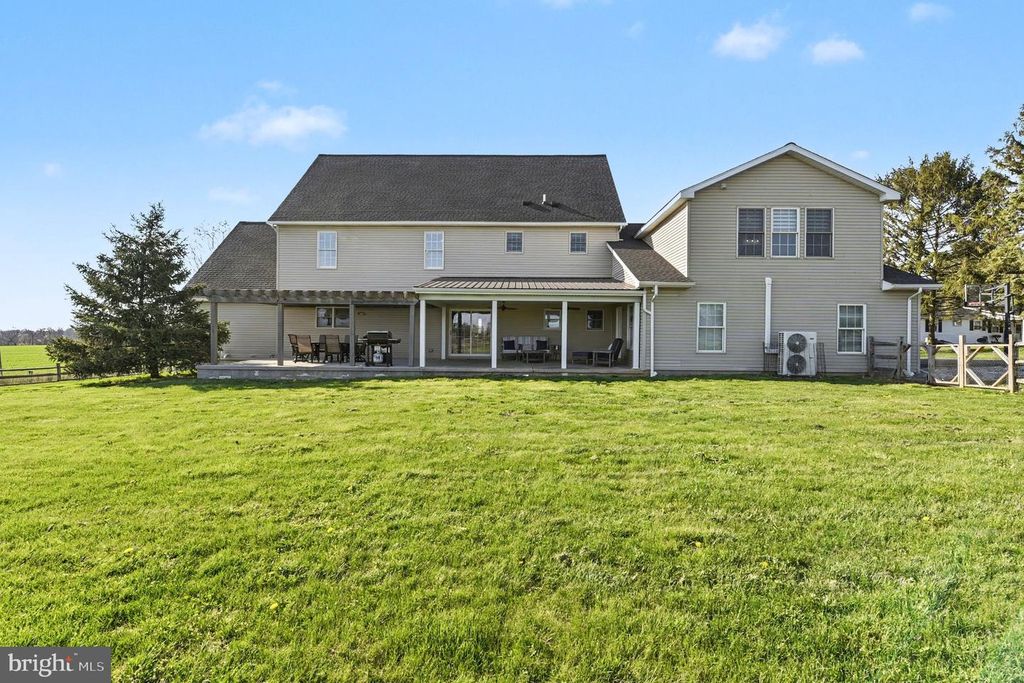 Image 47 of property listing at 4460 SHANGRI LA RD, Stewartstown, PA 17363