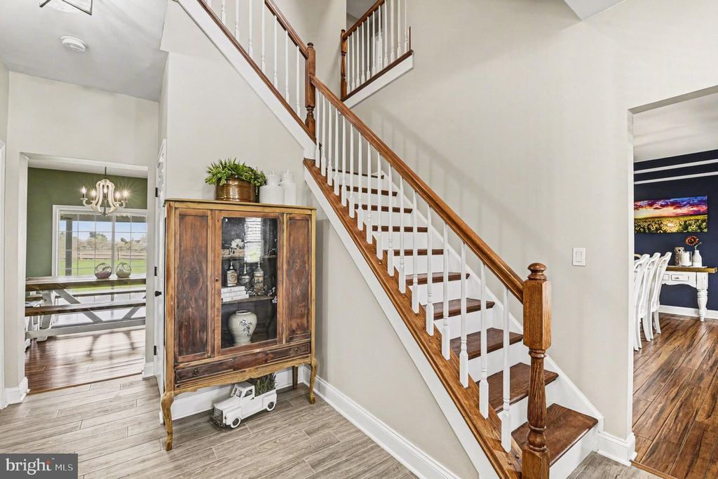 Image 7 of property listing at 4460 SHANGRI LA RD, Stewartstown, PA 17363