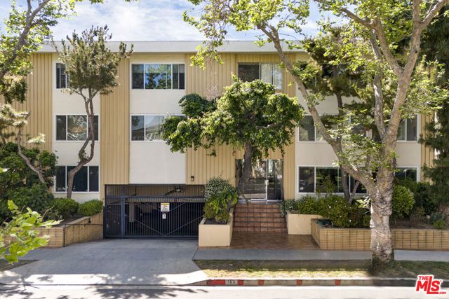 165 N Swall Drive 101, Beverly Hills, CA 90211