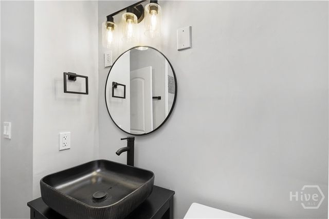 2138 Louisiana Avenue, Savannah, GA 31404