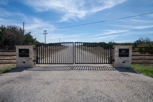 1031 Audrey Valley Lane, Glen Rose, TX 76043