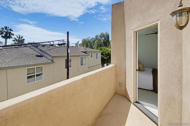 4279 Lamont, San Diego, CA 92109