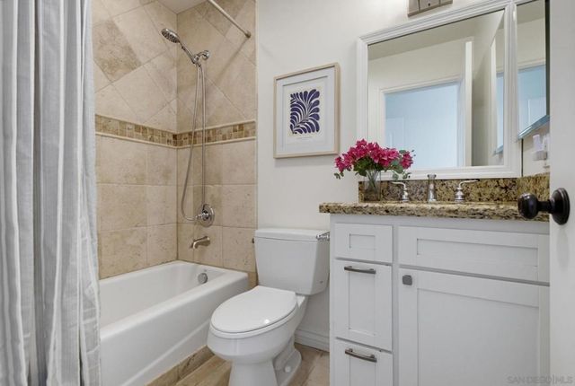 4279 Lamont, San Diego, CA 92109