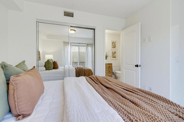 4279 Lamont, San Diego, CA 92109