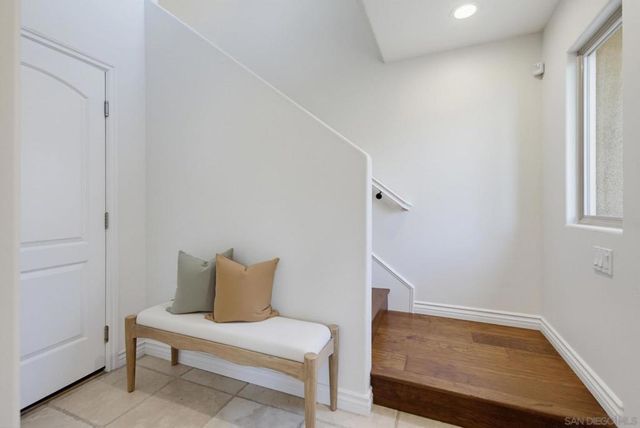 4279 Lamont, San Diego, CA 92109