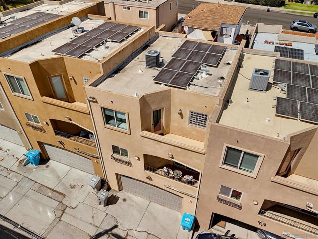 4279 Lamont, San Diego, CA 92109