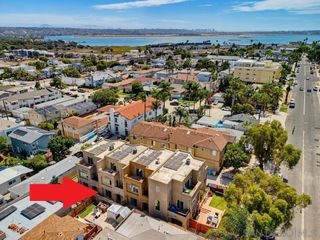 4279 Lamont, San Diego, CA 92109