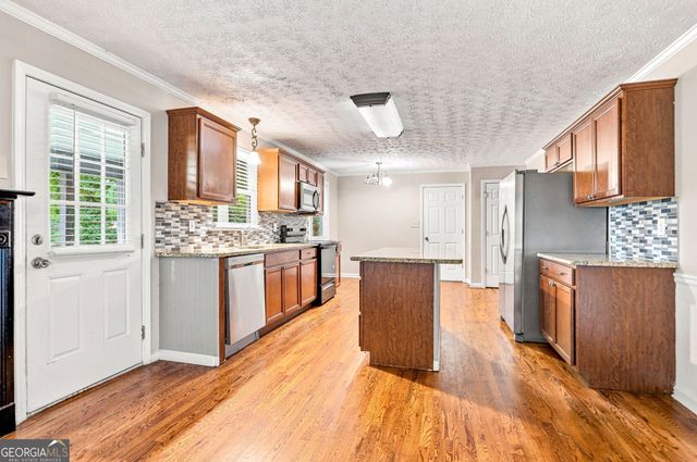 2324 Sussex Court, Snellville, GA 30078
