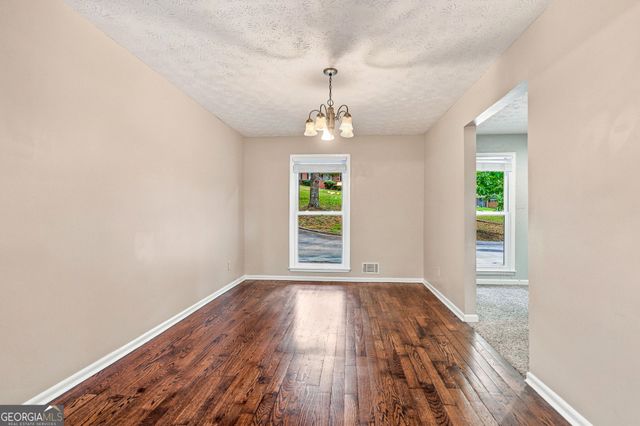 2324 Sussex Court, Snellville, GA 30078