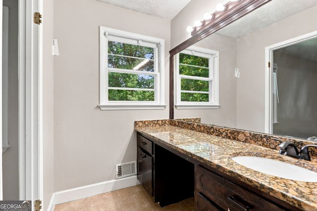2324 Sussex Court, Snellville, GA 30078