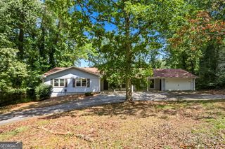 2324 Sussex Court, Snellville, GA 30078