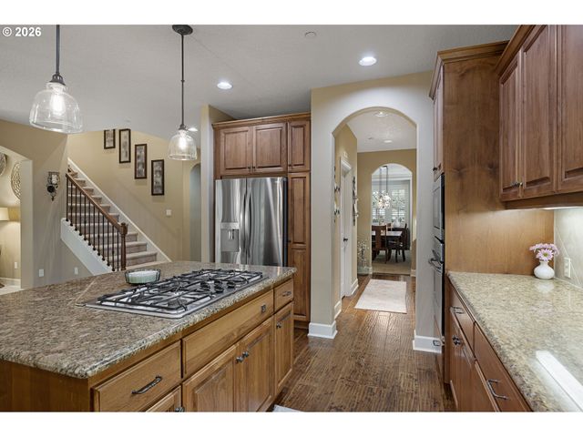 18262 Sw SANTORO Dr, Beaverton, OR 97007