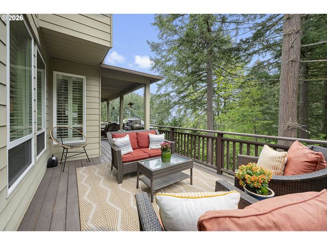 18262 Sw SANTORO Dr, Beaverton, OR 97007