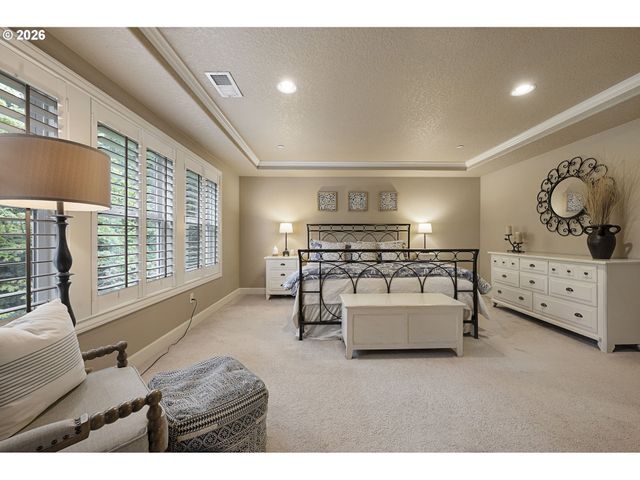 18262 Sw SANTORO Dr, Beaverton, OR 97007